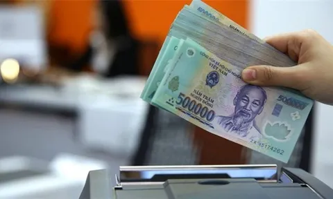 Hàng loạt ngân hàng nâng lãi suất trên 7%/năm