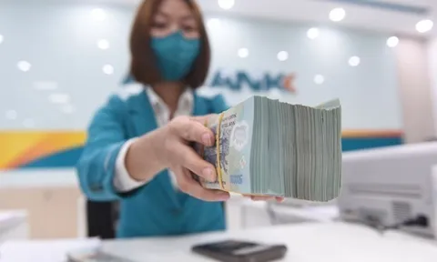 Ngân hàng thừa tiền nhưng không thể cho vay vì 'đụng' trần