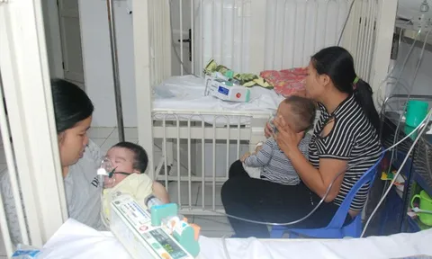 CÚM A BÙNG PHÁT BẤT THƯỜNG, NHIỀU NGƯỜI CẤP CỨU VÌ SỐT CAO, VIÊM PHỔI