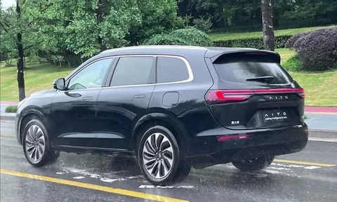 Huawei tung ra mẫu xe điện mới khiến nhiều đối thủ phải dè chừng