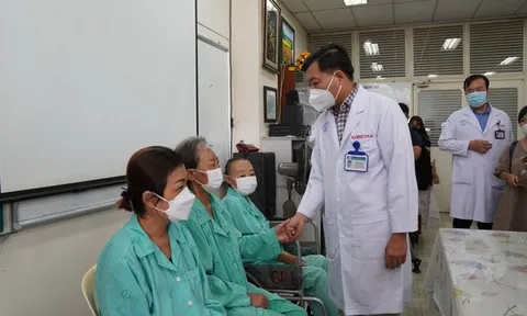 Xôn xao biến chứng hoại tử xương nghi "hậu Covid-19": Chuyên gia nói gì?