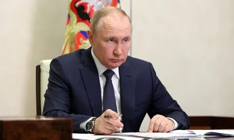 Tổng thống Putin: Phương Tây không thể cô lập Nga
