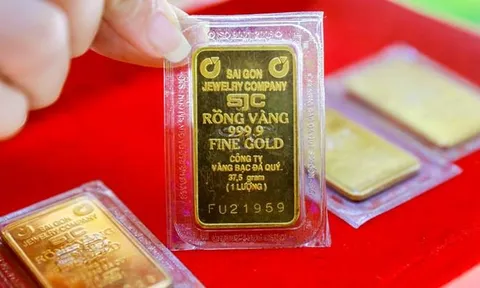 Giá vàng SJC bất ngờ tăng sốc