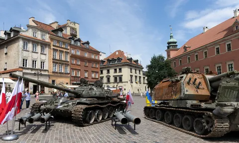 Vũ khí hạng nặng ồ ạt đổ về, Ukraine tuyên bố chặn 3 mũi tiến công của Nga