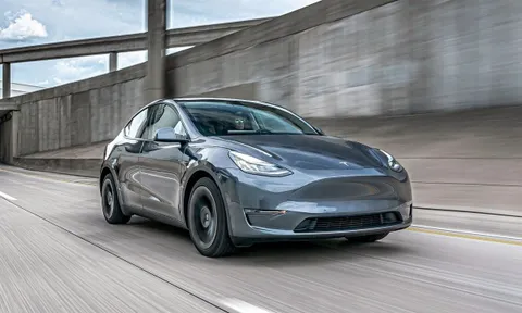 Ôtô cũ đắt tiền hơn... ôtô mới!