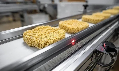 Vụ mì ăn liền Việt Nam bị cảnh báo ở EU: Nguyên nhân do đâu?