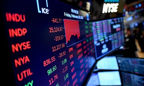 Chứng khoán tuần đầu tháng 8: Rung lắc đi lên trong tháng 'ngâu'