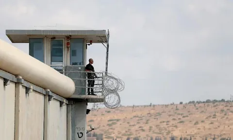 Israel: Chấn động vụ cai ngục bị ép làm 'nô lệ tình dục' cho tù nhân