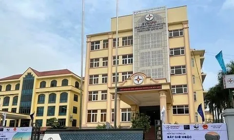 Công an thu thập hồ sơ các gói thầu giữa Điện lực Hà Nam và Công ty có vốn góp của vợ Phó giám đốc