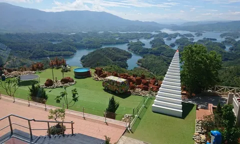 Nhiều sai phạm trong cấp sổ hồng trên đất rừng ở quanh hồ Tà Đùng