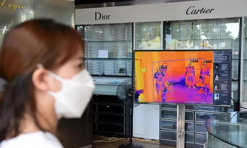 Kích hoạt việc đo thân nhiệt tại cửa khẩu để giám sát bệnh đậu mùa khỉ