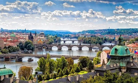 Czech mắc nợ nhanh nhất EU