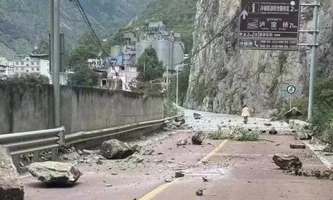 Động đất ở Trung Quốc: 46 người chết, hơn 50.000 người phải di dời