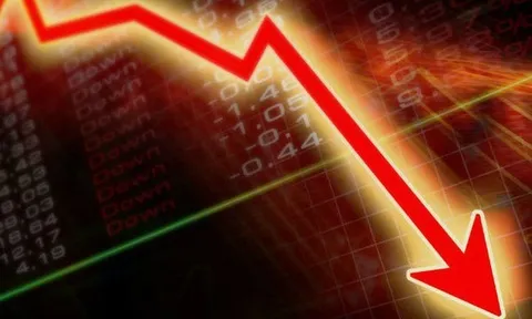 VN-Index 'đổ đèo', tội đồ cổ phiếu nhà băng