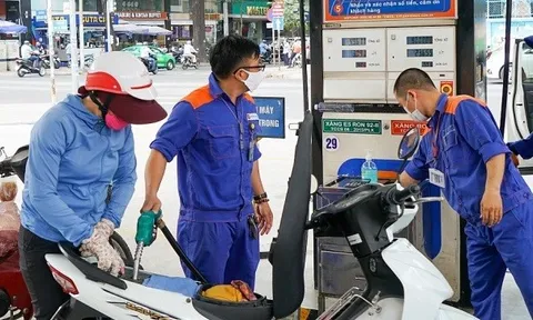 Dự báo giá xăng dầu giảm mạnh, RON 95 chỉ hơn 22.000 đồng/lít