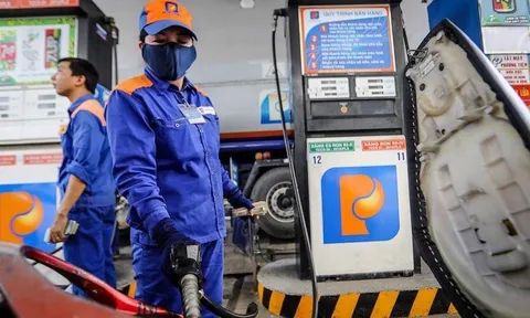 Giá xăng, dầu ngày mai có khả năng giảm mạnh