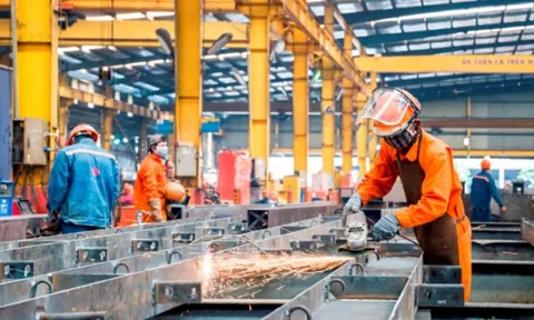 GDP 9 tháng tăng cao nhất trong 12 năm