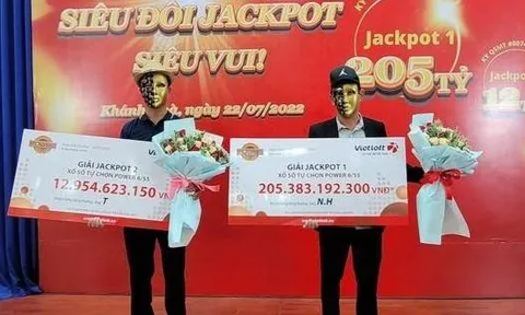 Hé lộ tiền thuế thu nhập bất thường của các 'tỷ phú' Vietlott
