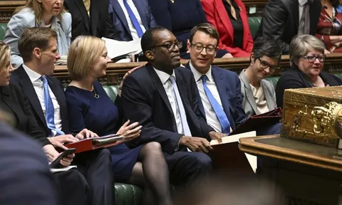 Động thái khiến cả thị trường hoảng loạn