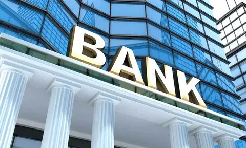 Chính phủ yêu cầu xử lý ngân hàng yếu kém