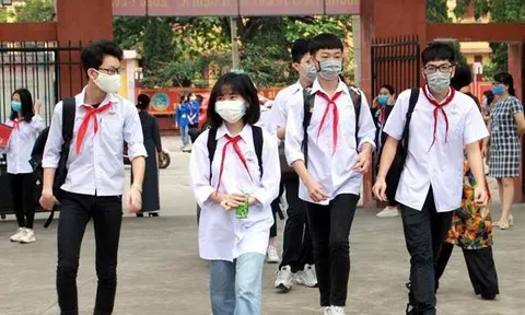 Học sinh TPHCM vào học trễ hơn: Nơi làm, nơi kẹt