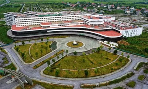 Di dời bệnh viện nội đô Hà Nội, 10 năm không giảm mà lại nâng tầng