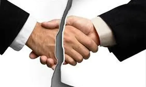 Một doanh nghiệp nước ngoài đột ngột chấm dứt hợp đồng gần 1.200 lao động