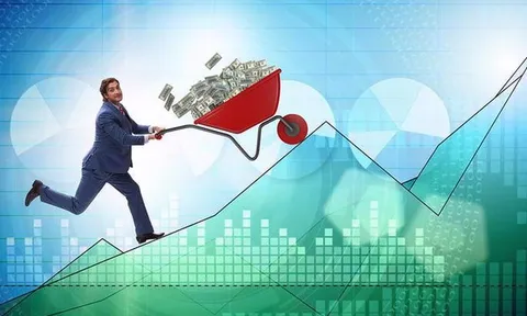VN-Index loay hoay tìm đáy, vốn ETF và quỹ chủ động đổ gần 4.000 tỷ vào cổ phiếu Việt Nam