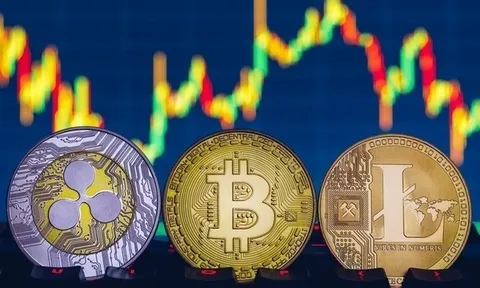 Tiền số sụp đổ, vàng mất giá, giới đầu tư mất nơi trú ẩn