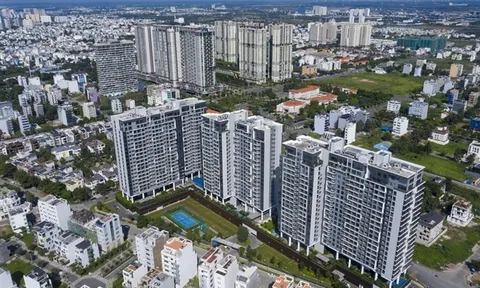 Người vay mua nhà đang 'ngồi trên lửa'