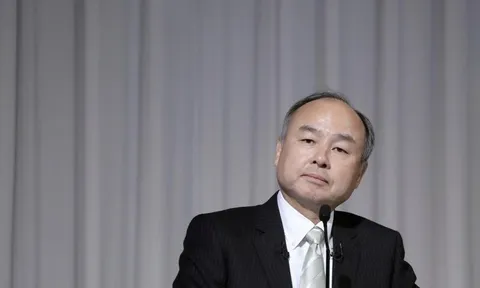 Ông chủ SoftBank “bỗng dưng” mắc nợ gần 5 tỷ USD vì chơi cổ phiếu công nghệ