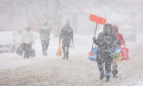 New York khẩn cầu người dân không ra ngoài giữa bão tuyết lịch sử