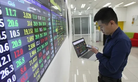 Chứng khoán biến động bất thường?
