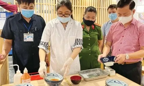 Ác mộng ngộ độc thực phẩm trường học