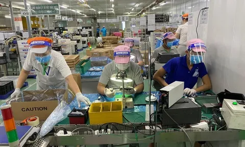 Hỗ trợ lao động bị mất việc dịp cuối năm