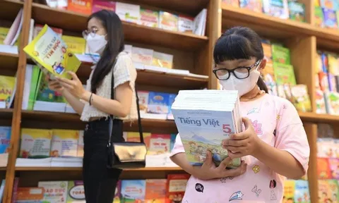 Học sinh Tp.HCM có thể mượn sách giáo khoa suốt năm học