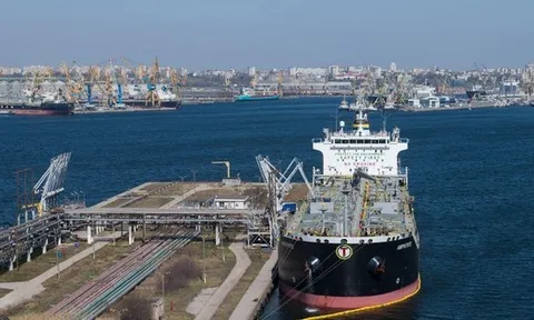 Hé lộ phản ứng quyết liệt của Nga trước đòn áp giá trần dầu thô từ phương Tây