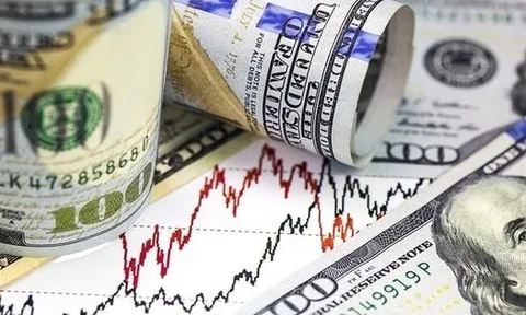 Cú xuống tiền tỉ đô của khối ngoại