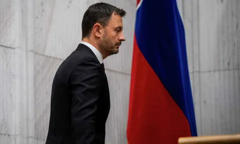 Điều gì xảy ra sau khi Chính phủ Slovakia sụp đổ?