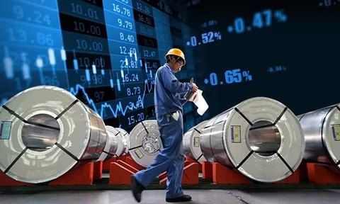 Cổ phiếu thép, hàng không dậy sóng