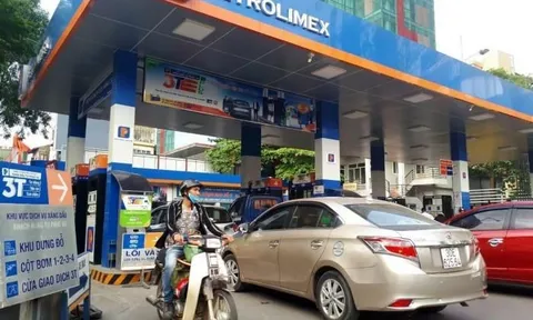 Giá xăng dầu giảm lần thứ 4 liên tiếp