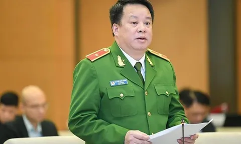 Từ 1-1-2023, người dân không còn phải xuất trình sổ hộ khẩu