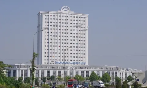 Eurowindow Holding tăng tốc thâu tóm "đất vàng" nhiều năm qua