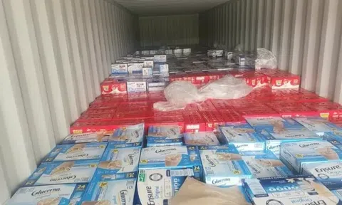 TP.HCM: Khởi tố một cán bộ Hải quan liên quan đến buôn lậu hơn 4000 thùng sữa