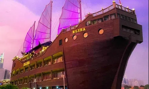 Ngân hàng đấu giá nhà hàng nổi lớn nhất Việt Nam