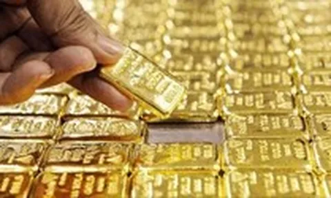 Chủ tịch Công ty vàng Việt Nam mượn 30 tài khoản mua bán vàng lậu