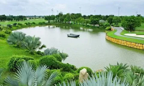 Golf Long Thành bị phạt vì 'giấu' thông tin: Lộ diện áp lực đòn bẩy tài chính