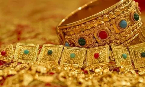 Giá vàng vọt tăng hơn 7 triệu đồng/lượng