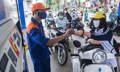 Quỹ bình ổn giá xăng dầu có còn phù hợp?