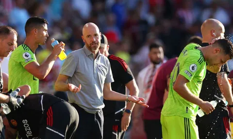 M.U thảm bại 0-4 trước Brentford, HLV Ten Hag “nổi điên” với học trò